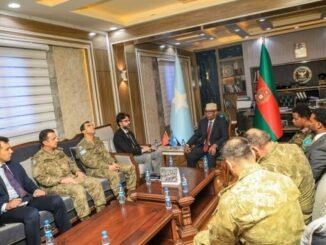 Wasiirka gaashaandhigga iyo safiirka Turkiga oo ka wada hadlay dhismaha awoodda difaaca