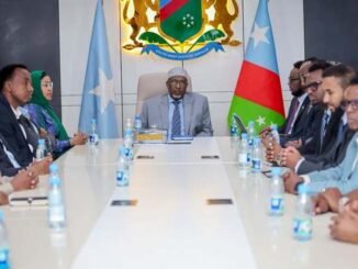 Hoggaamiye Sheekh Aadan Madoobe oo kulan la yeeshay wasiirrada cusub ee uu dhowaan magacaabay