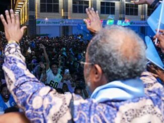 Madaxweyne Xasan Sheekh oo shacabka Muqdisho kala qeyb-galay dabaal-degga 1-da Luulyo