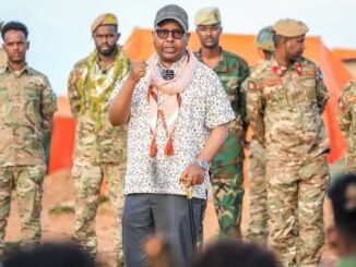 Wasiirka gaashaandhigga iyo taliyaha ciidanka xoogga dalka oo booqday furimaha dagaalka ee gobolka Sh/dhexe
