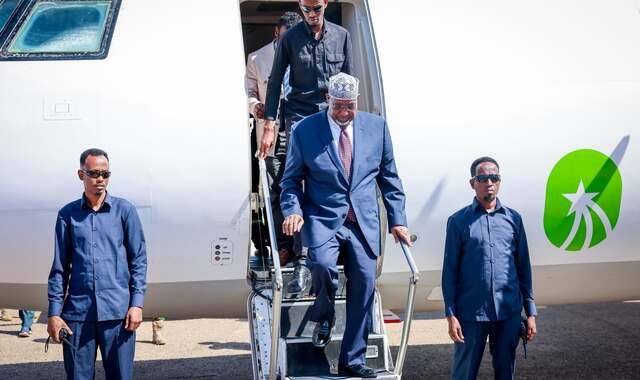 Hoggaamiyaha Koonfur Galbeed oo maanta dib ugu laabtay Baydhabo, kana hadlay xaaladda amniga