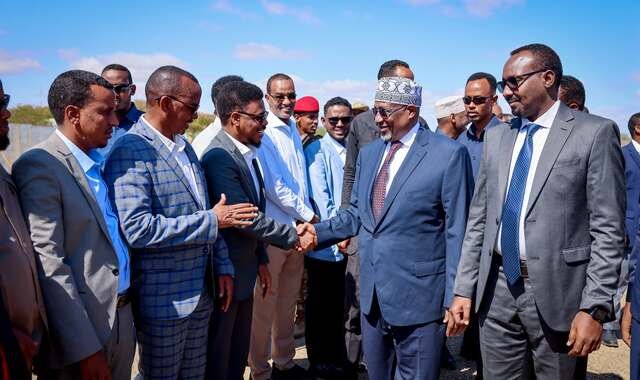 Hoggaamiyaha Koonfur Galbeed oo maanta dib ugu laabtay Baydhabo, kana hadlay xaaladda amniga