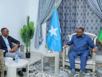 Hoggaamiyaha Waqooyi Bari iyo guddoomiyaha SoDMA oo kulan ku yeeshay Laascaanood