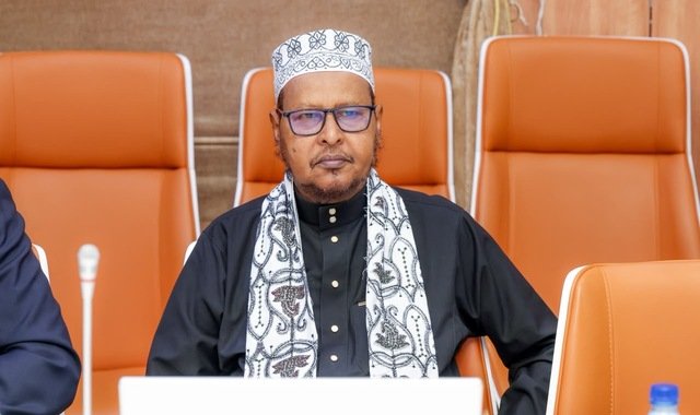 Ra'iisul wasaaraha Soomaaliya oo shir guddoomiyay kulan looga hadlay khataraha kusoo fool leh dalka