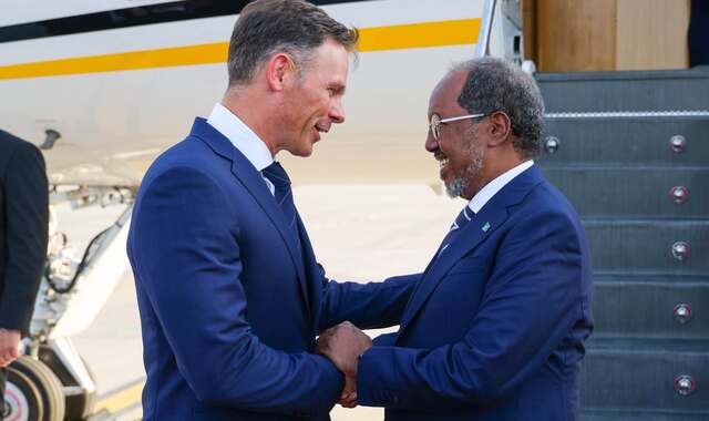 Wafdi uu hoggaaminayo madaxweyne Xasan Sheekh oo gaaray dalka Serbia
