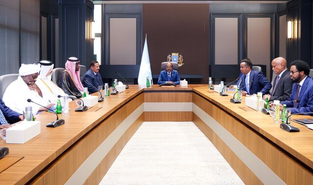Madaxweyne Xasan Sheekh oo maanta kulan la yeeshay safiirrada dalalka Carabta ee Soomaaliya