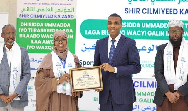 Ra'iisul wasaare Xamse oo ka qayb galay xiritaanka shirweynaha culimada haweenka Soomaaliyeed